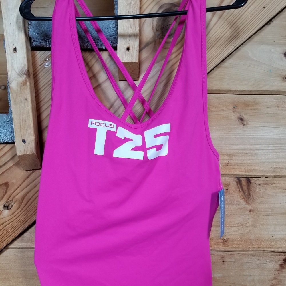 BNWT T25 Beachbody tank XL